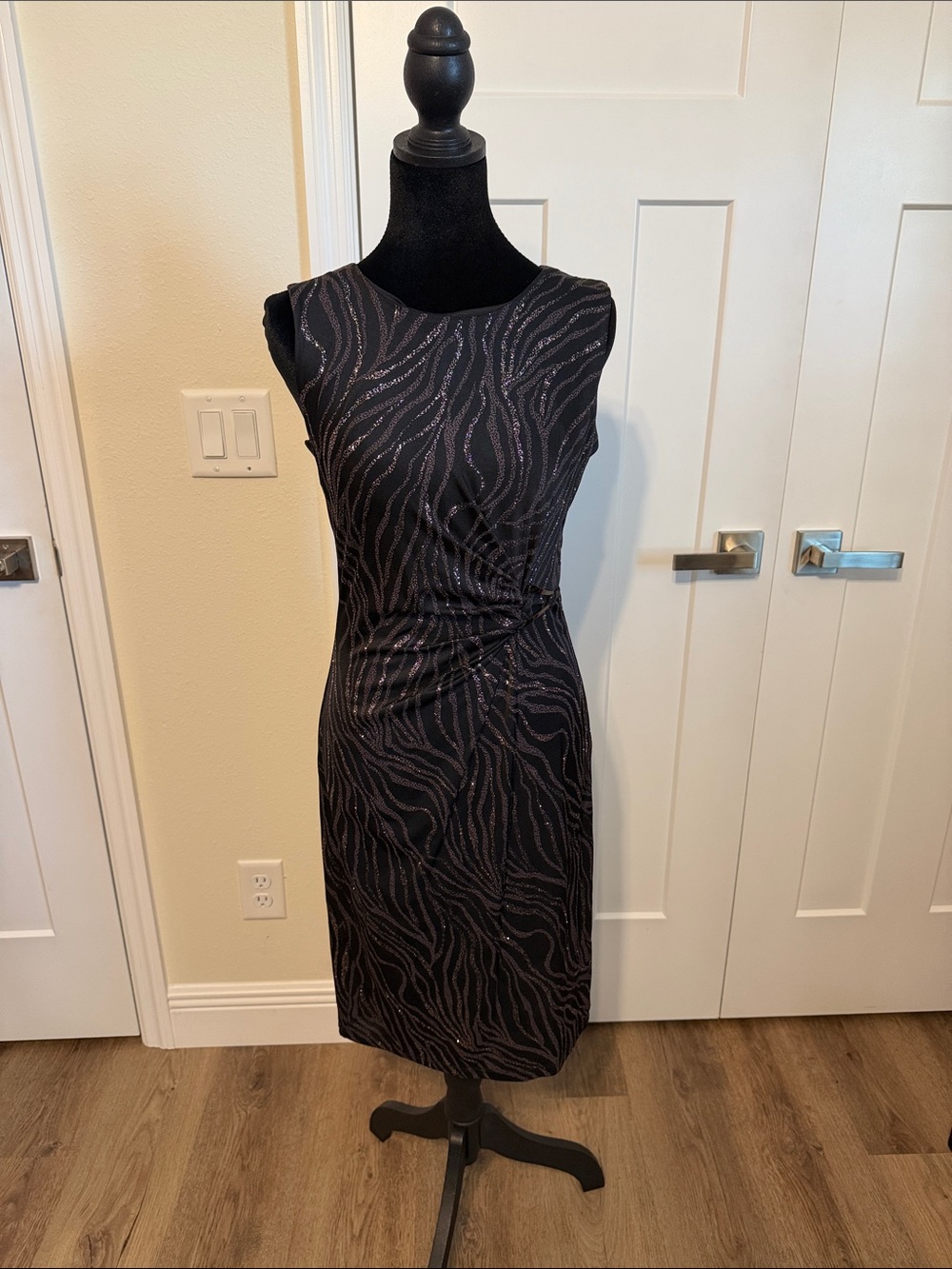 Enfocus Studio Black Sleeveless Sequin Zebra Midi Dress